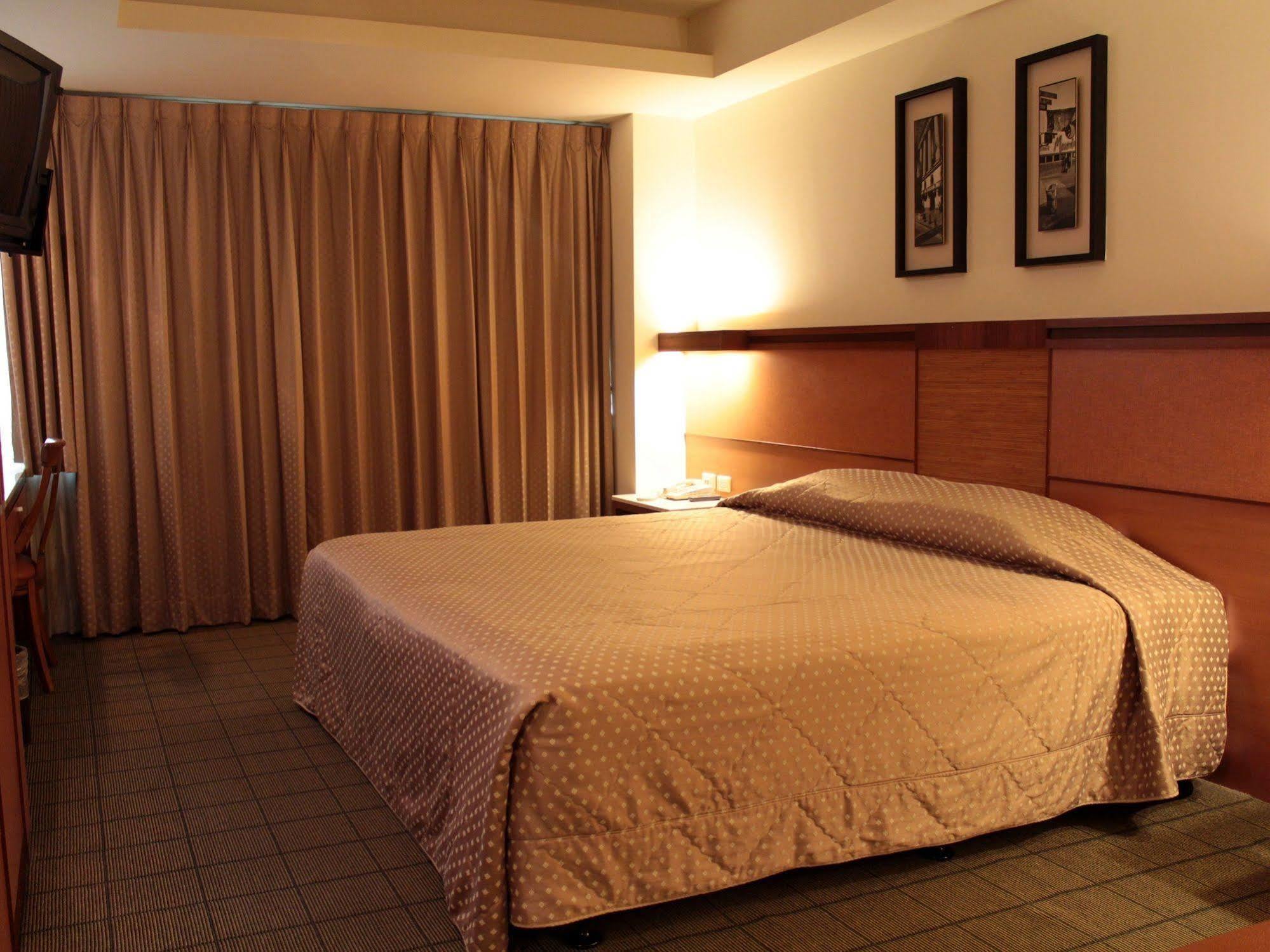 Yhc Hotel Tajnan Kültér fotó