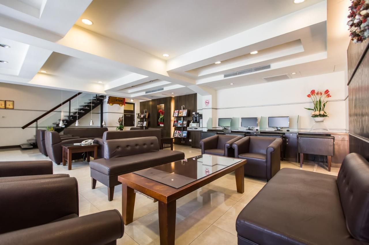 Yhc Hotel Tajnan Kültér fotó