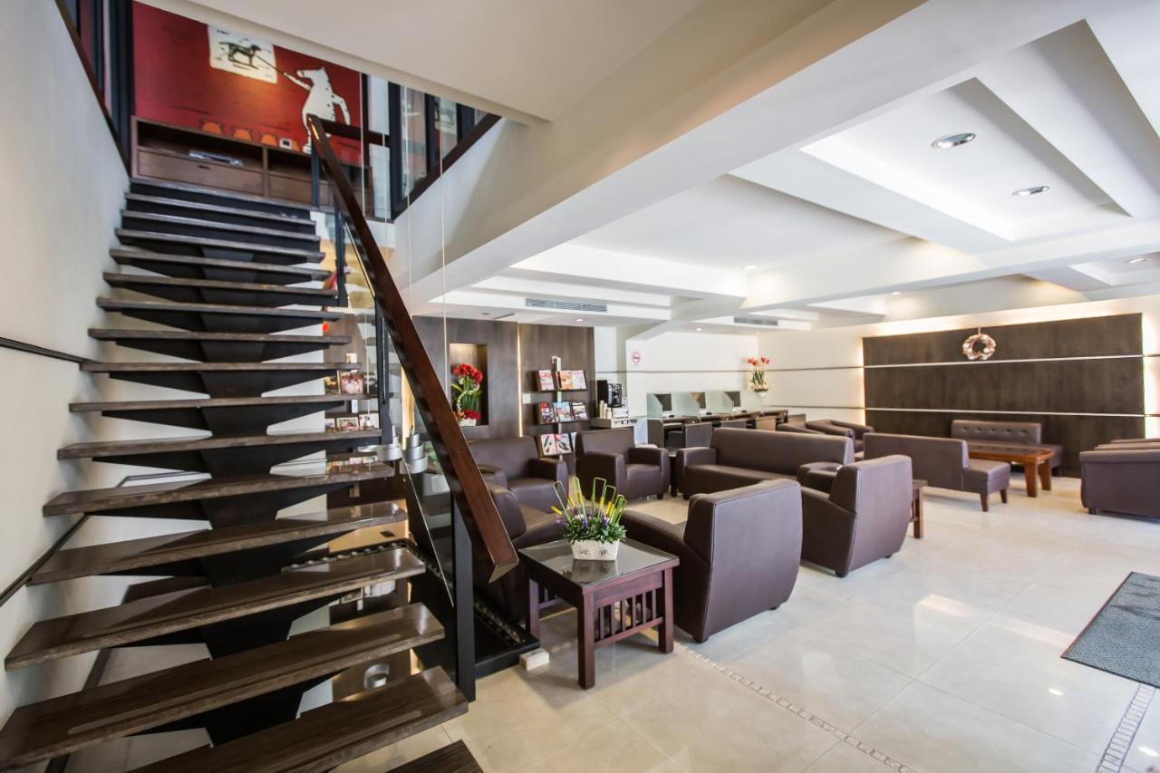 Yhc Hotel Tajnan Kültér fotó