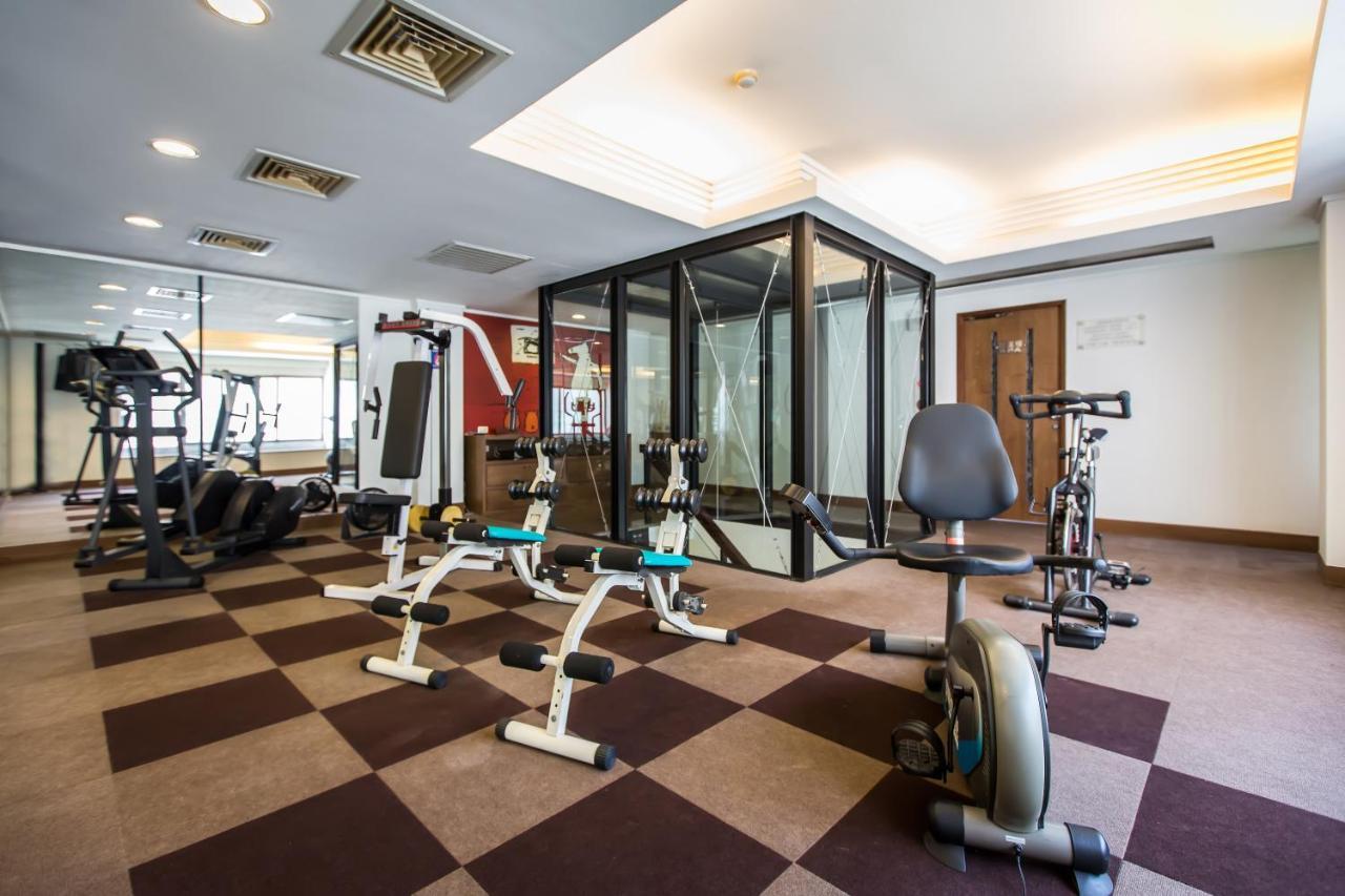 Yhc Hotel Tajnan Kültér fotó