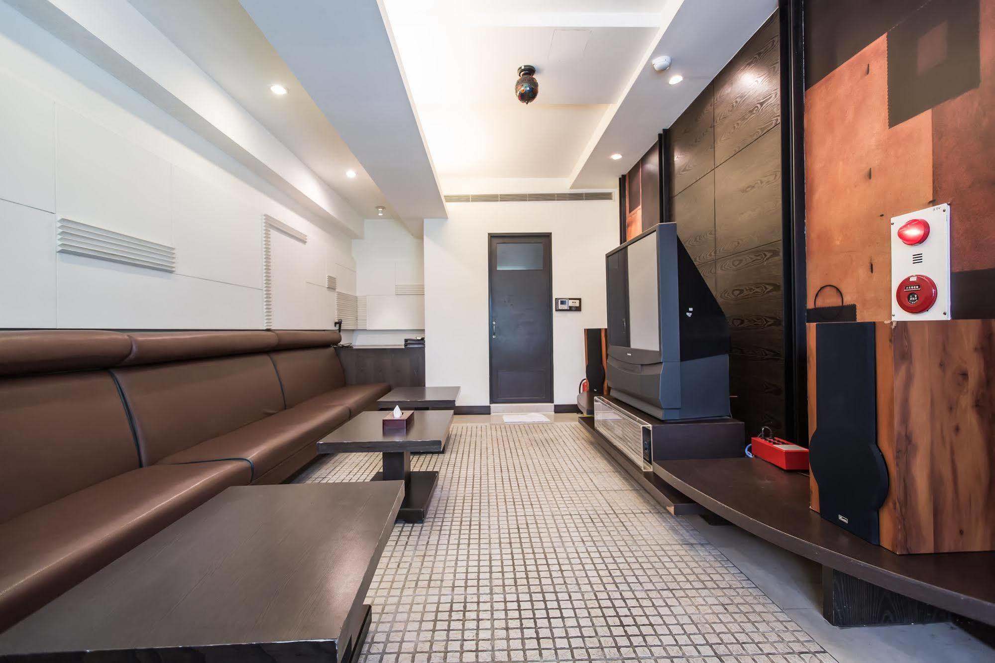 Yhc Hotel Tajnan Kültér fotó